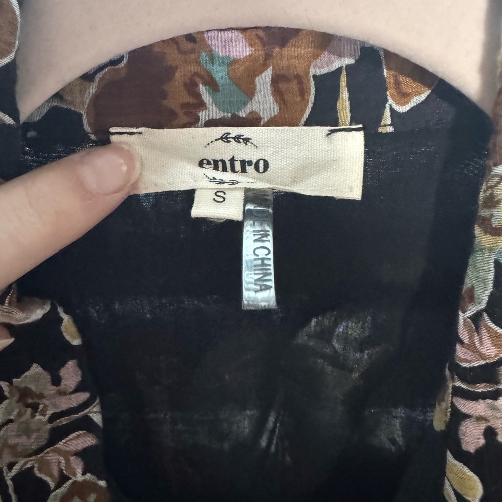 Entro Black Floral Dress - Picture 3 of 4